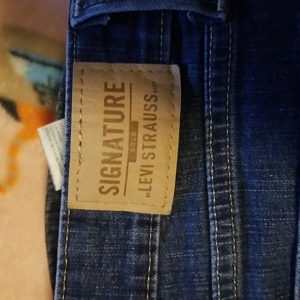 Levi's